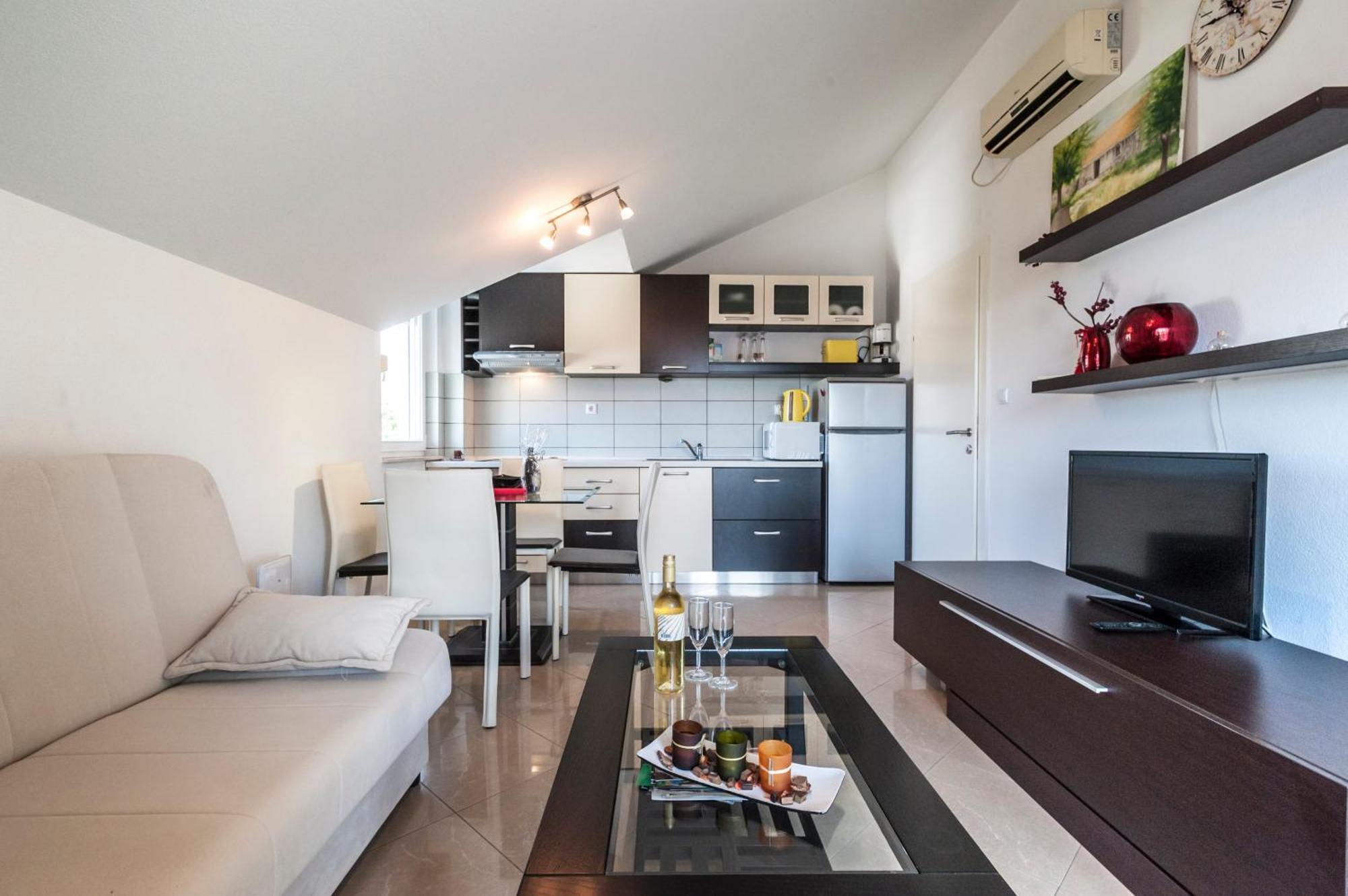 Apartment Tin Kastela Bagian luar foto