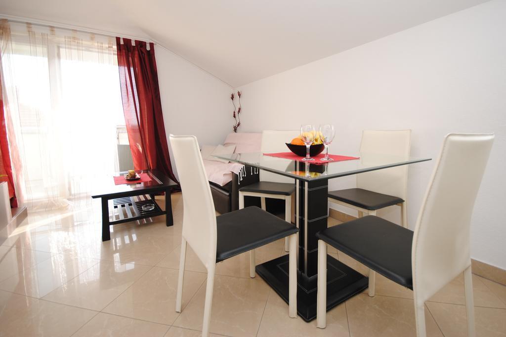 Apartment Tin Kastela Bagian luar foto